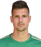 Dominik Tak��