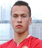 Cezary Ba�