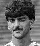 Jacek B�k