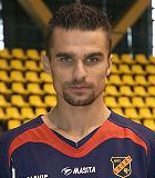 Wojciech Dzier�enga