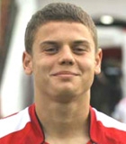 Mateusz Jele�