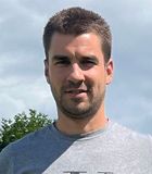 Piotr Kwa�niewski