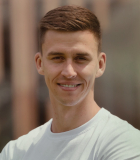 Adrian Piekarski