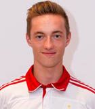 Maciej Rog�