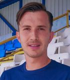 Matej Seni�