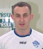 Maciej Wojta�